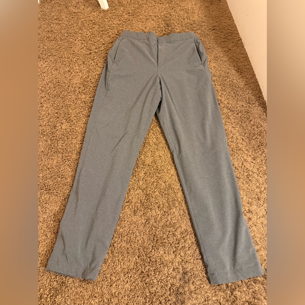 Uniqlo Travel Lined gray straight line women’s pants used once